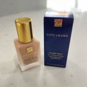 Estée Lauder, Double-Wear foundation, brand new, unused in box, 3N1 Ivory Beige